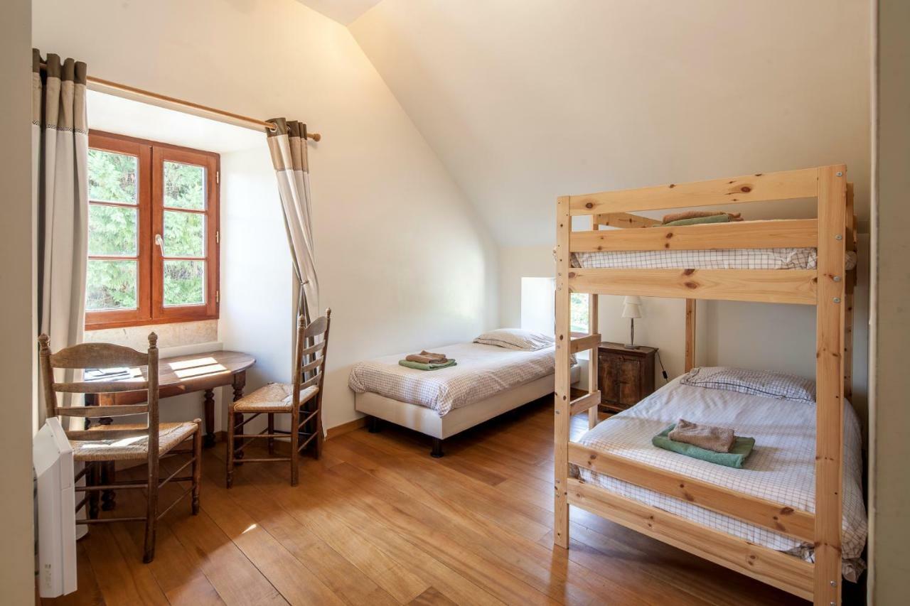 Chambres Et Table D'Hotes La Panacee Cuzance Экстерьер фото