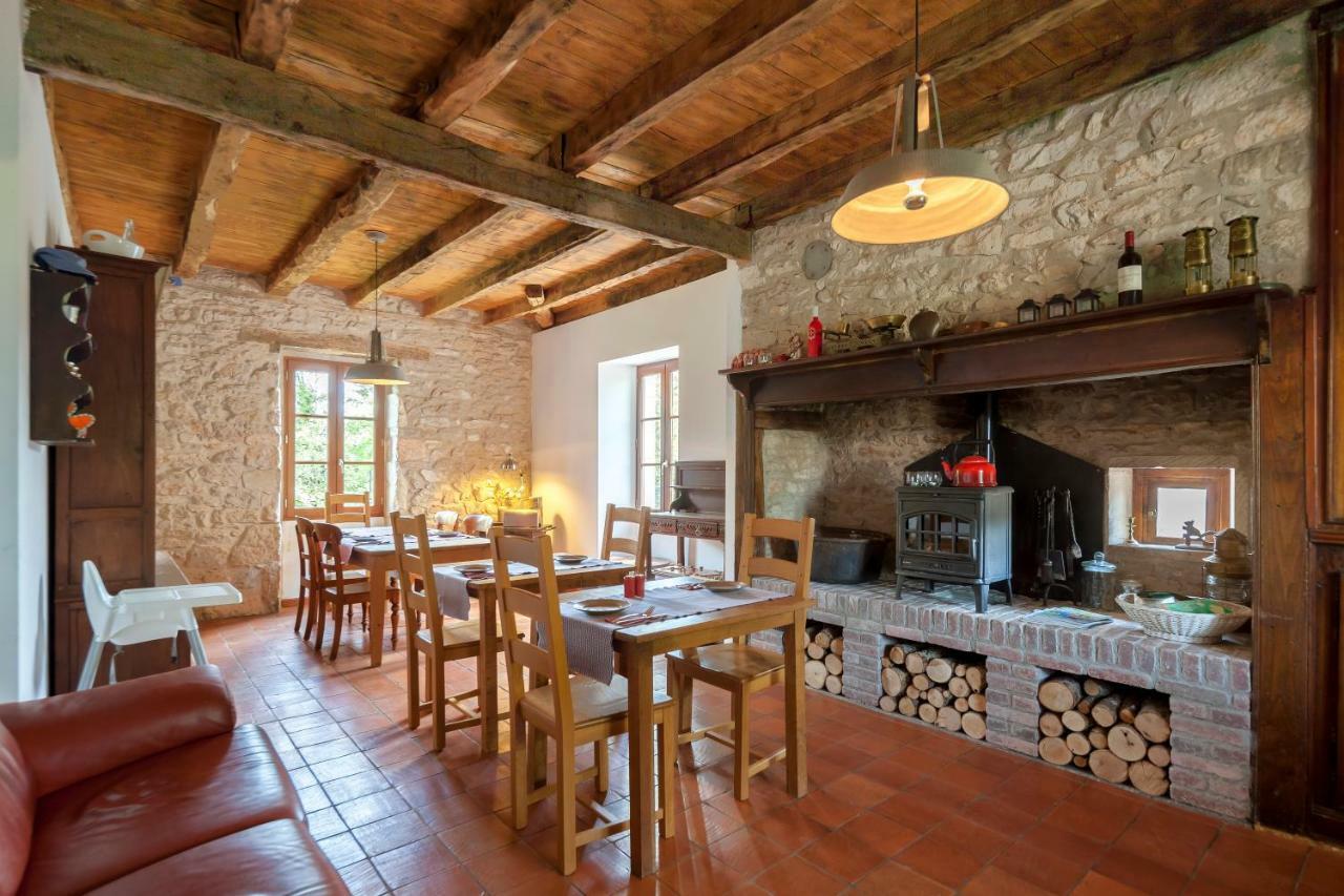 Chambres Et Table D'Hotes La Panacee Cuzance Экстерьер фото